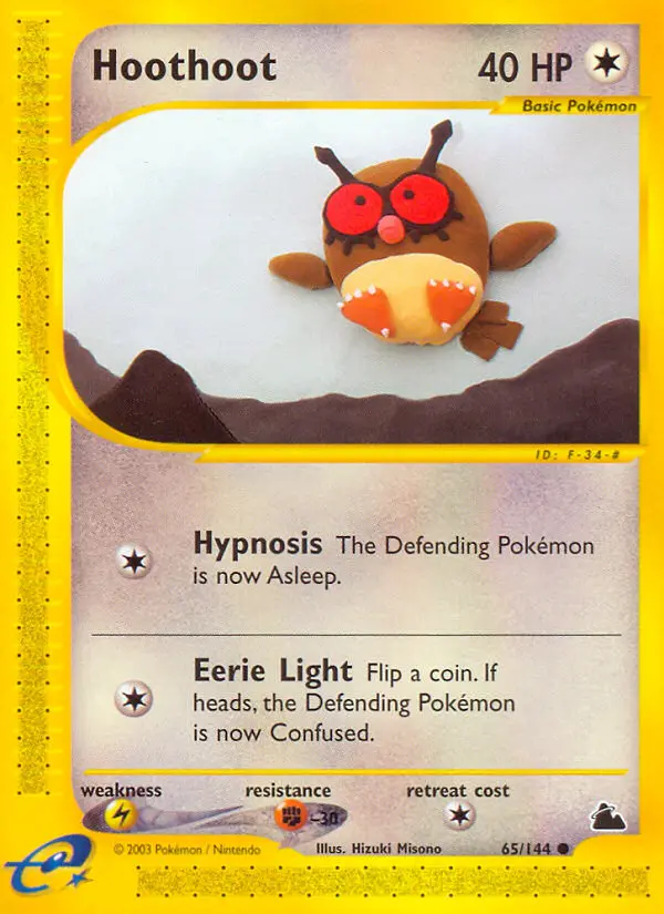 Hoothoot Common Pokemon card #65 from Skyridge